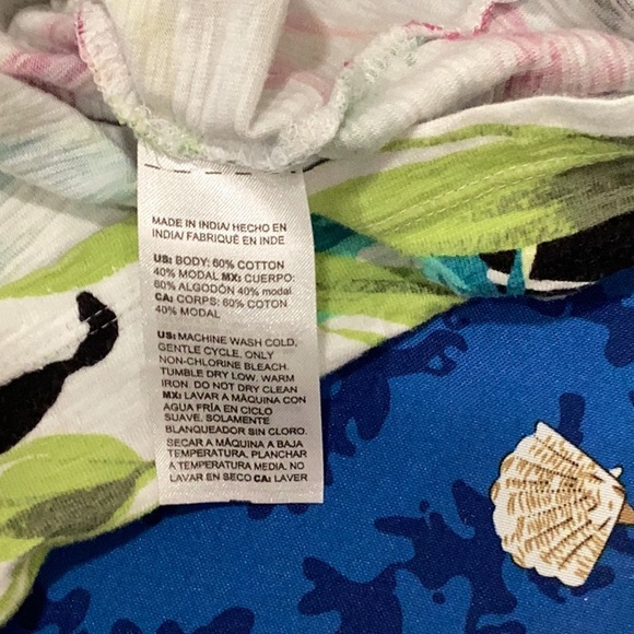 Chico’s top Size 1 - Picture 8 of 8